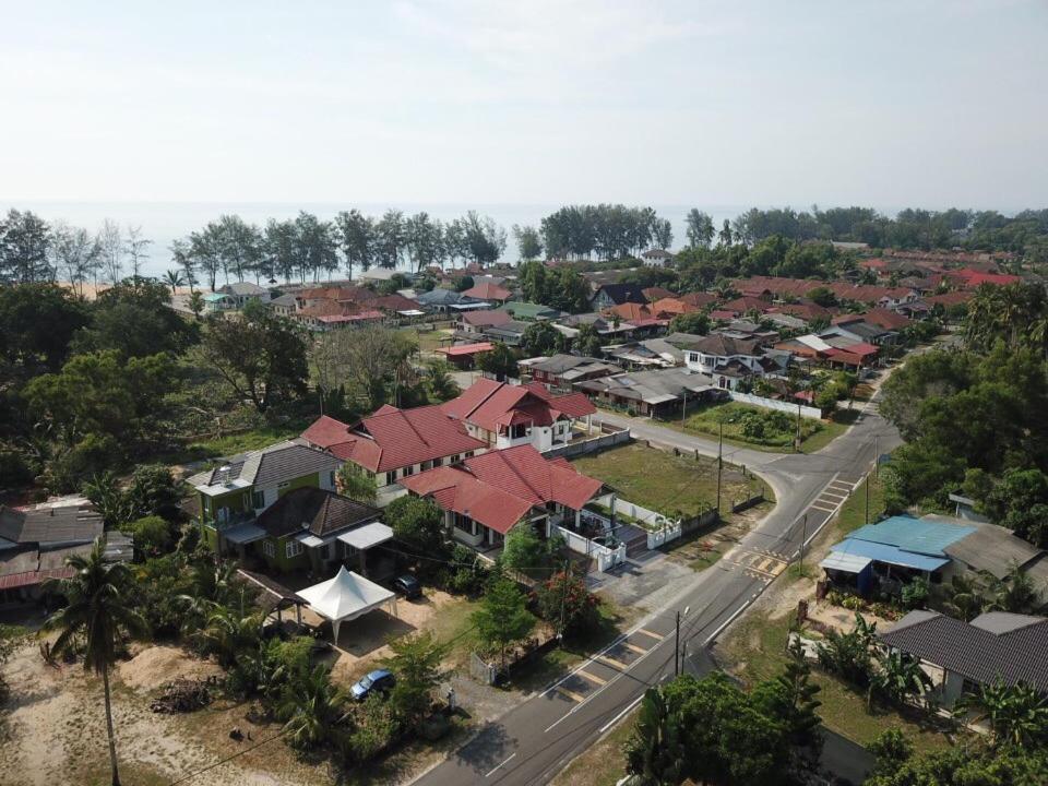 Wan'S Beach Guest House Dungun Extérieur photo